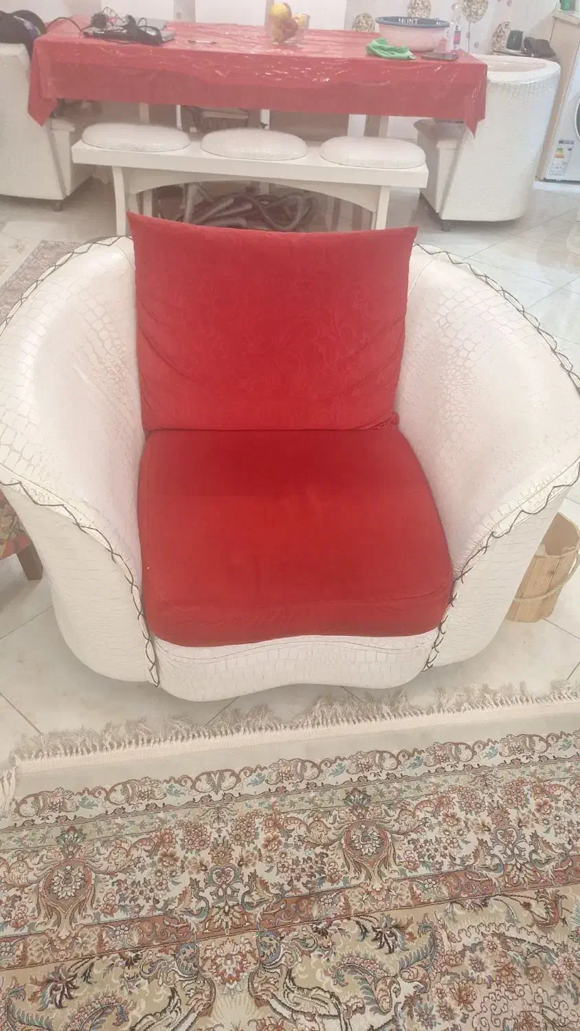 فروش مبل ۸نفره|مبلمان خانگی و میز عسلی|رشت, خمیران زاهدان|دیوار