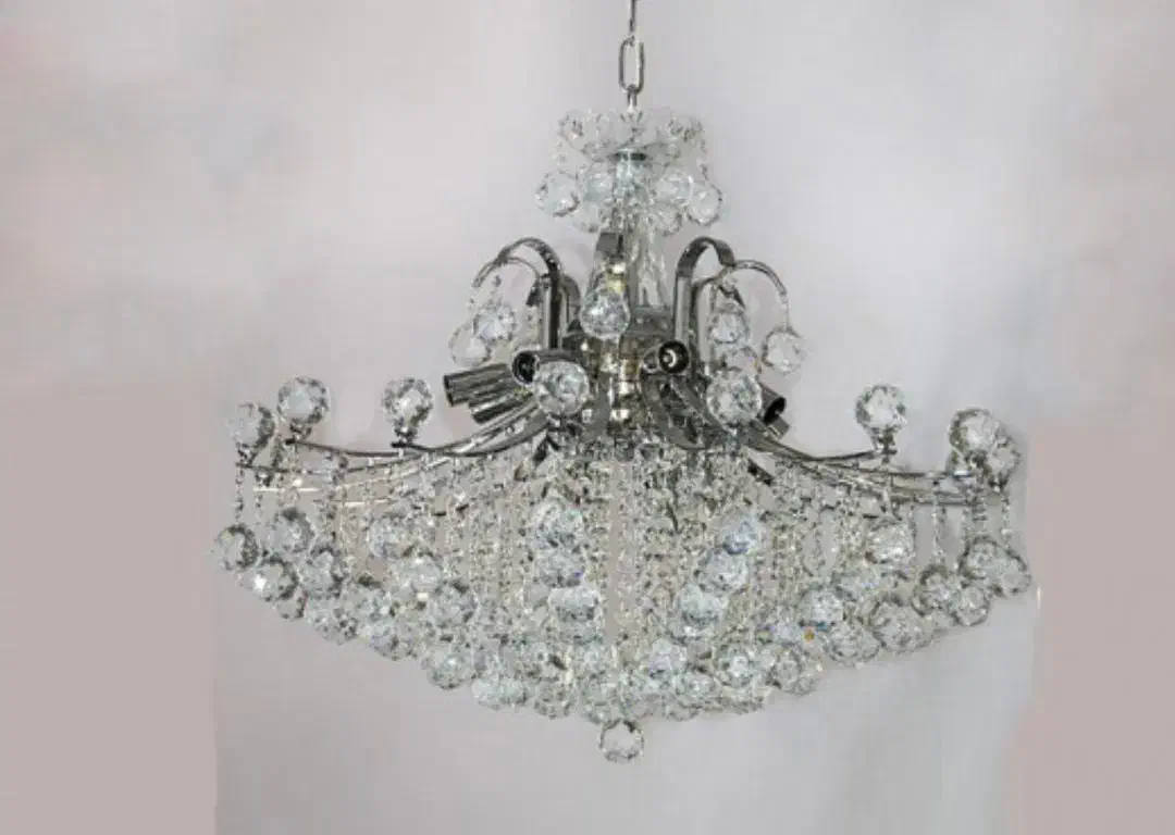 لوستر|لوستر و چراغ آویز|صحنه, |دیوار