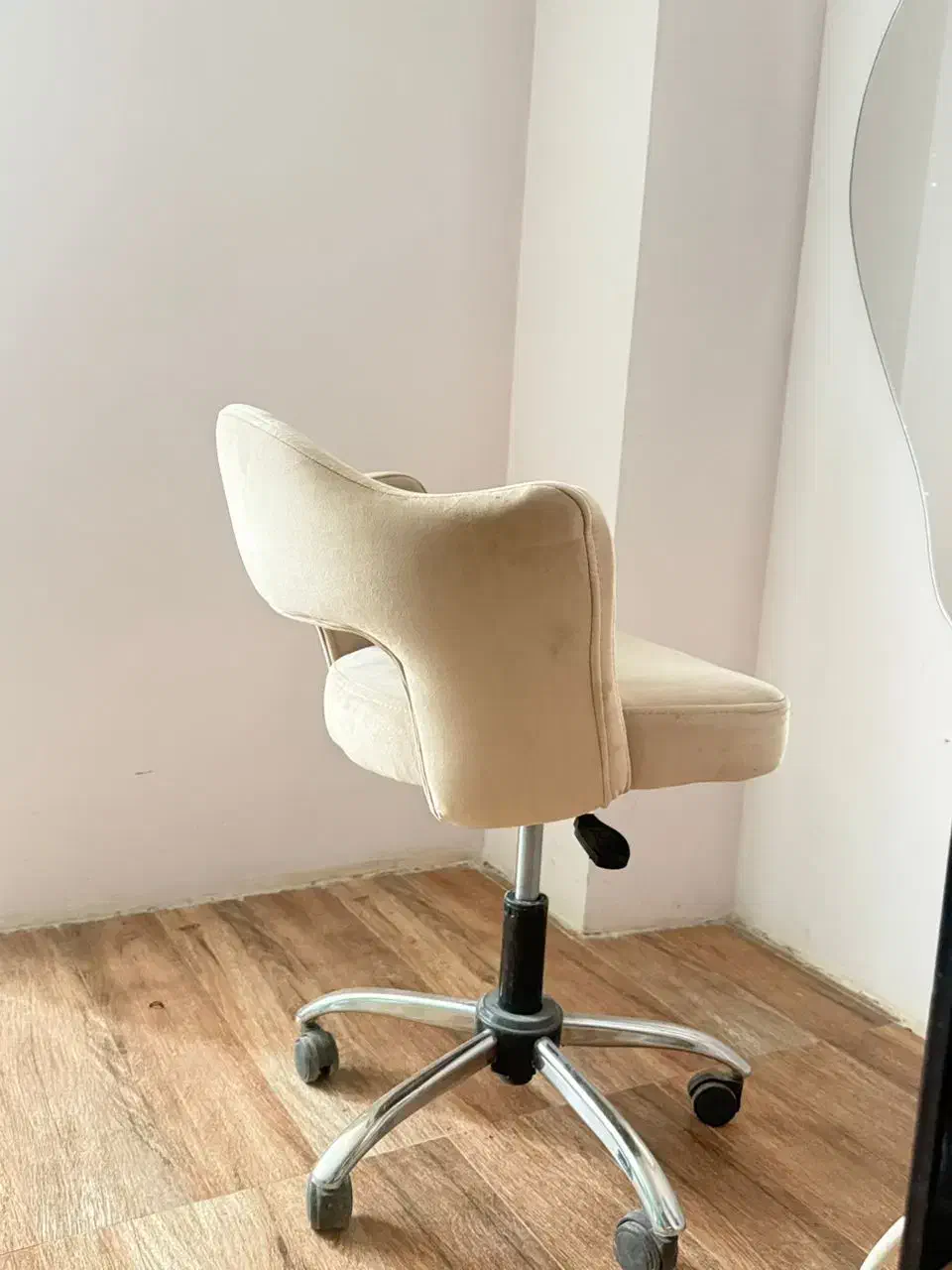 صندلی چرخ دار|صندلی و نیمکت|علی‌آباد کتول, |دیوار