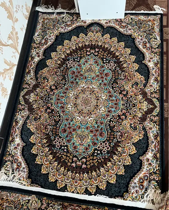 فرش ۱۲و۶ وتو راهروای|فرش|بندرعباس, |دیوار