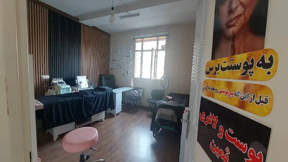 ۵۳ متر اداری تابلو خور روبه نما به خیابون اصلی|فروش دفتر کار، اتاق اداری، مطب|اندیشه, اندیشه فاز ۱|دیوار