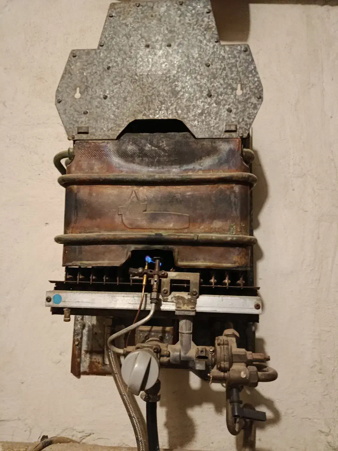 تعمیر و سرویس آبگرمکن ‌بخاری|آبگرمکن، پکیج، شوفاژ|اندیمشک, |دیوار