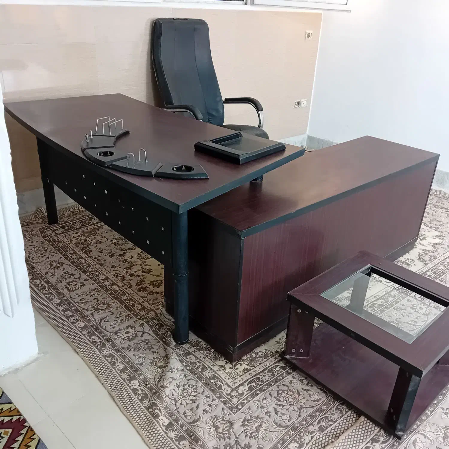 فروش میز مدیریتی مارک نیلپر|دفتر کار|شهریار, شهریار|دیوار