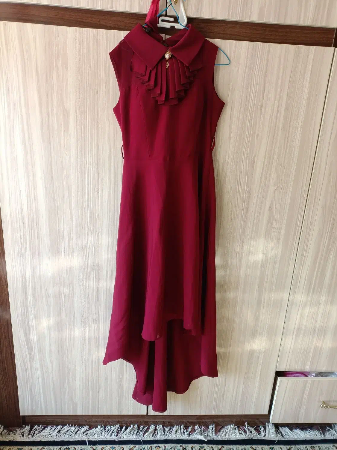 لباس مجلسی|لباس|اصفهان, ستار|دیوار