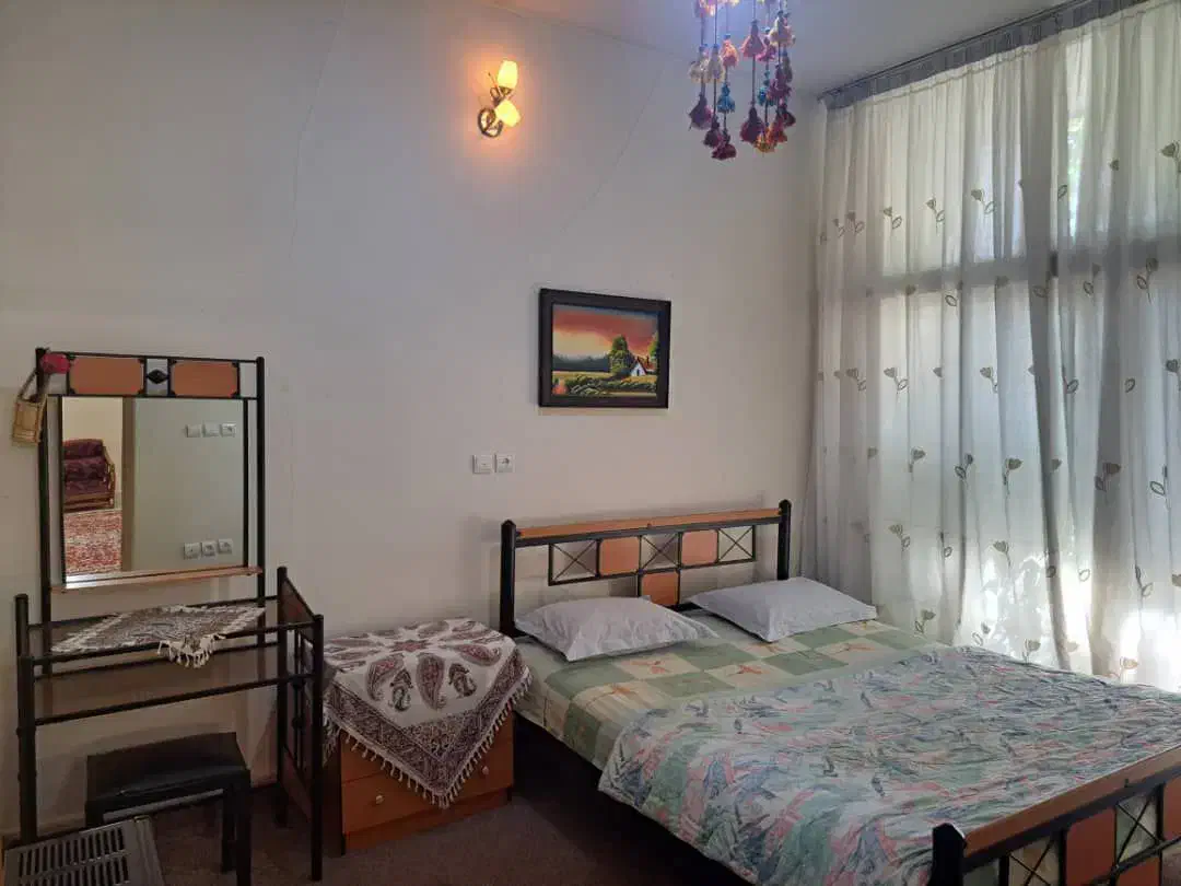 اجاره ماهیانه خانه مبله دربست حیاط دار|اجارهٔ کوتاه‌مدت آپارتمان و سوئیت|اصفهان, لاله|دیوار