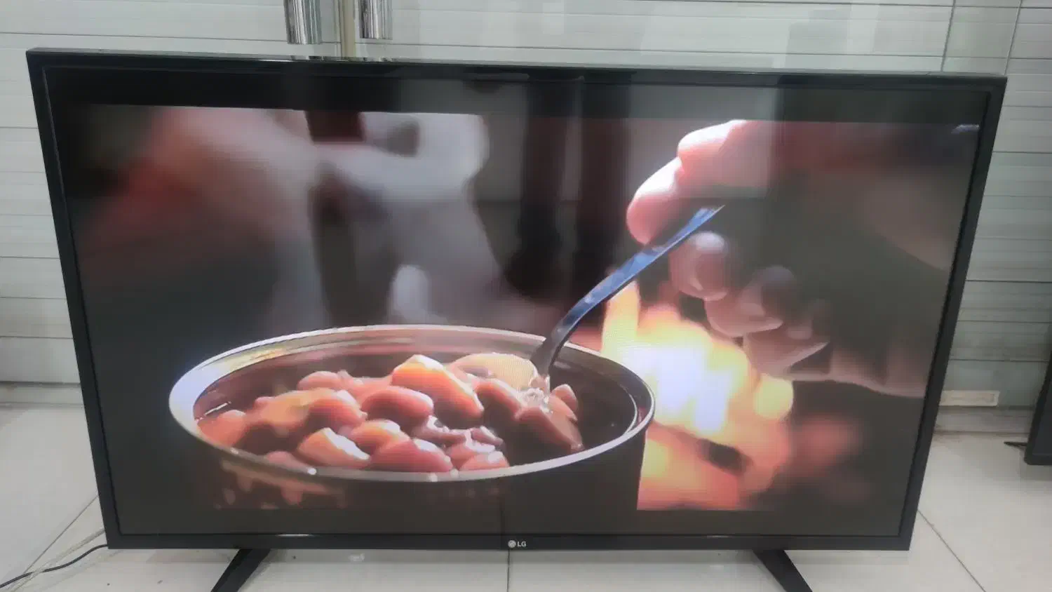 تلویزیون LG|تلویزیون و پروژکتور|بم, |دیوار