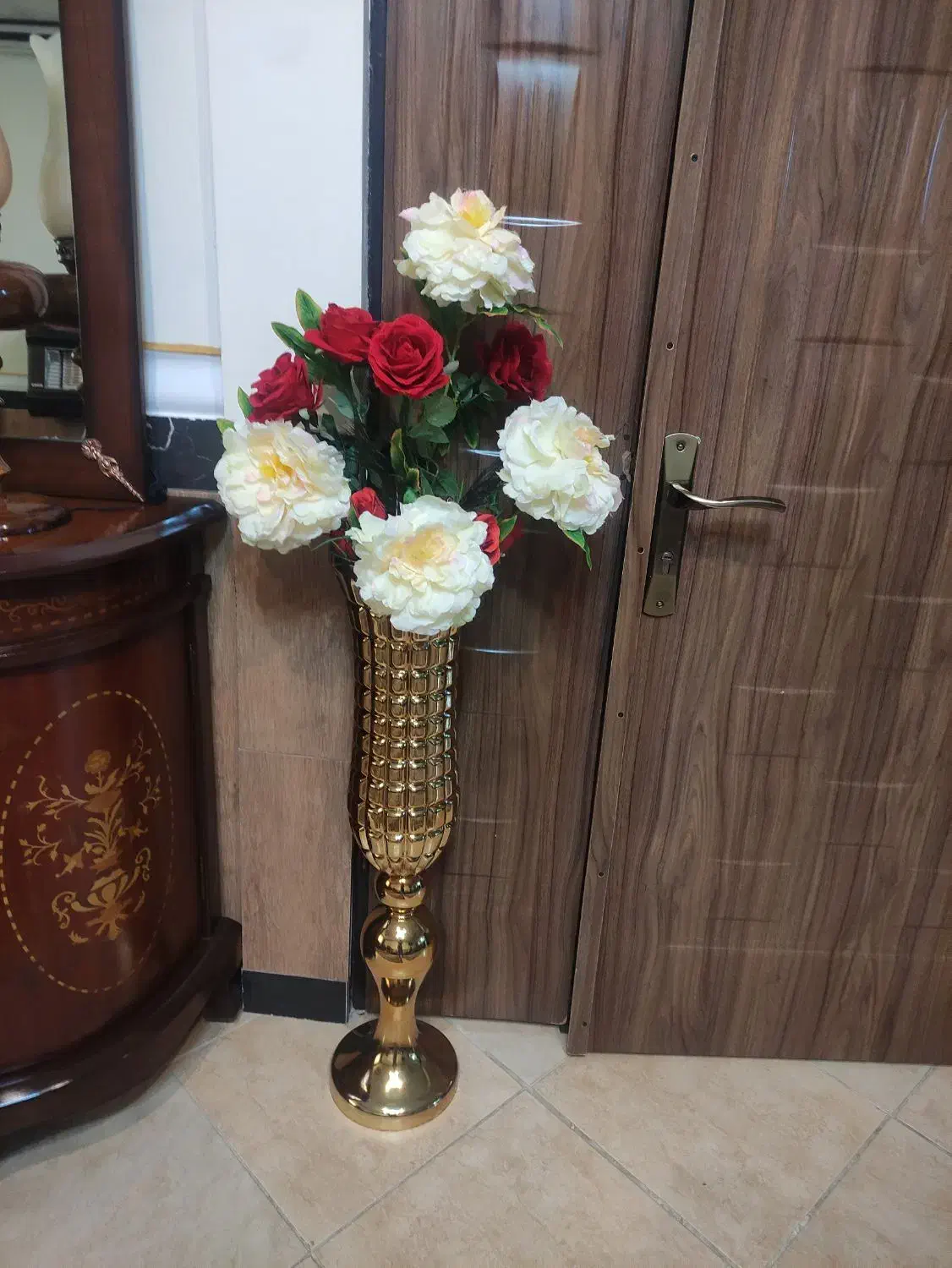 گل گلدون|گل مصنوعی|همدان, |دیوار