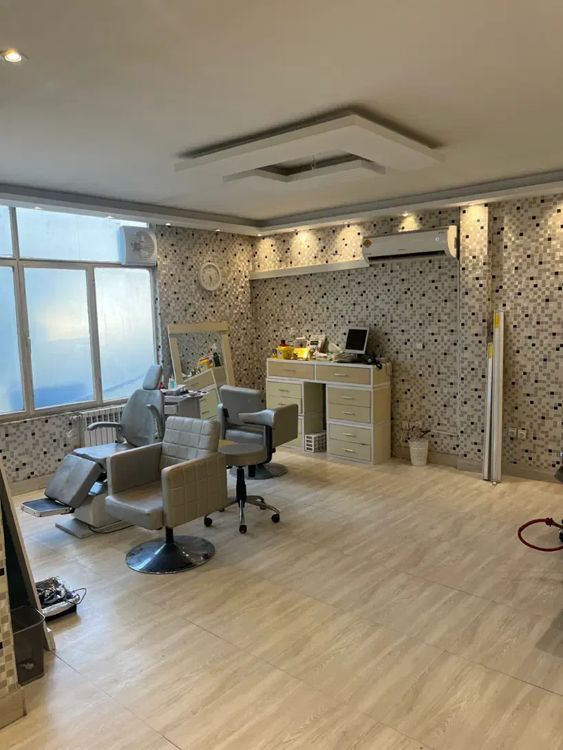 ۸۲ متر/سند اداری (فلکه اول تهرانپارس)|فروش دفتر کار، اتاق اداری، مطب|تهران, تهرانپارس جنوبی|دیوار