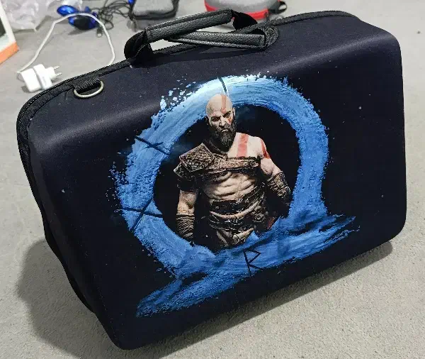 کیف حمل ps5 fat digital طرح GOD OF WAR کریتوس|کنسول، بازی ویدئویی و آنلاین|اطاقور, |دیوار