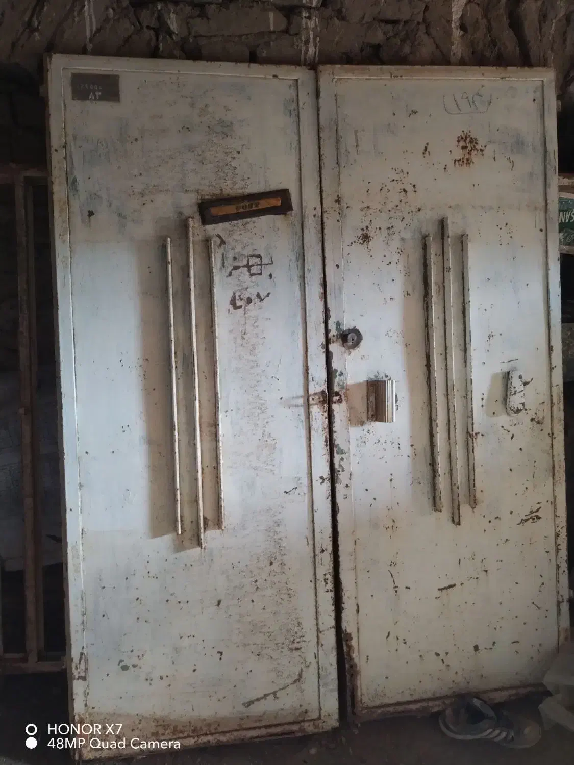 درب حیاط|مصالح و تجهیزات ساختمان|سبزوار, قصبه غربی|دیوار