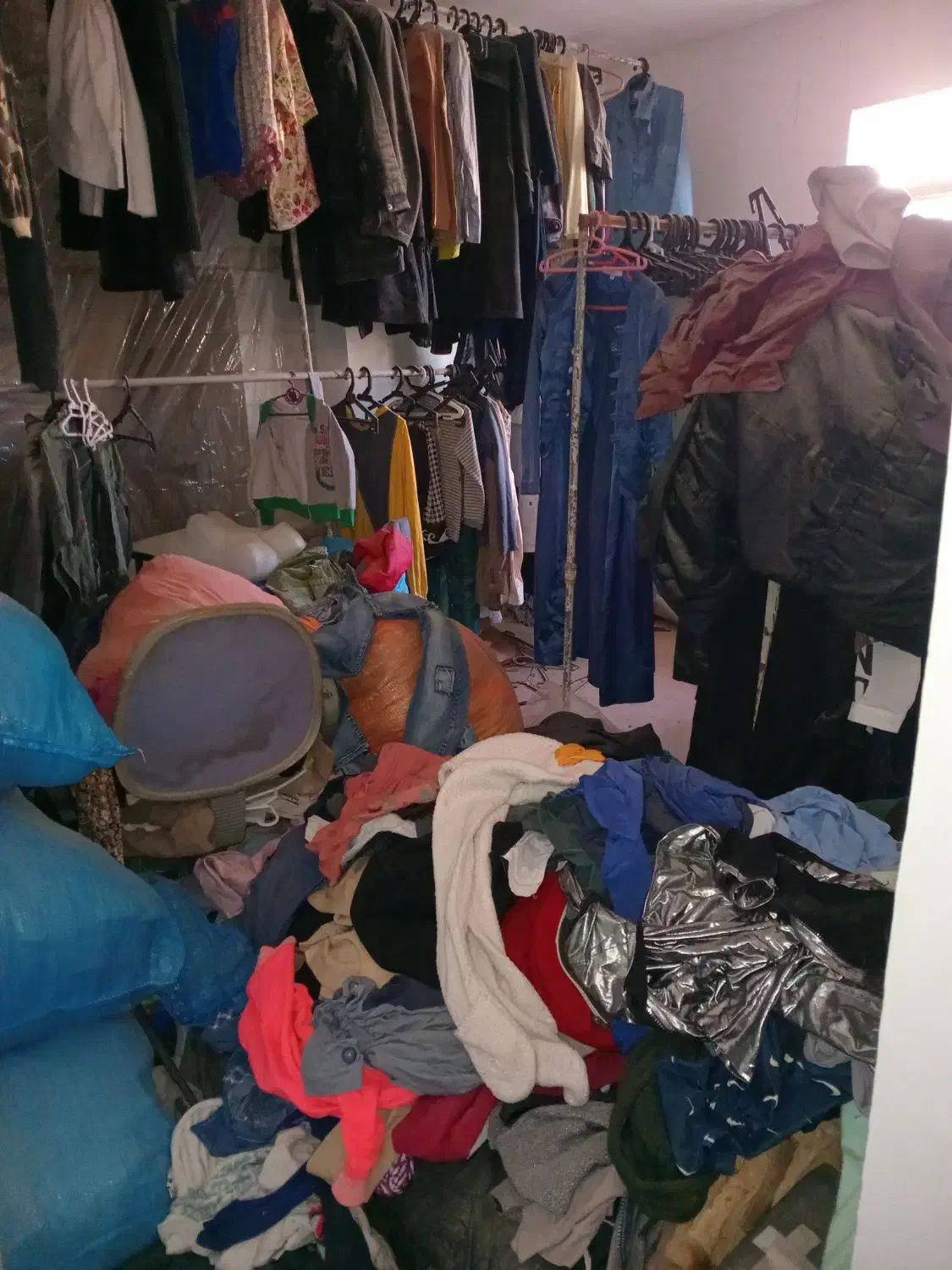 لباس تاناکورا کیسه|لباس|شهریار, دهشاد بالا|دیوار