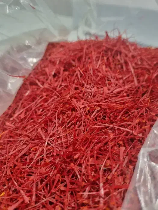 زعفران سوپر نگین اتویی امسالی|خوردنی و آشامیدنی|زاوه, |دیوار