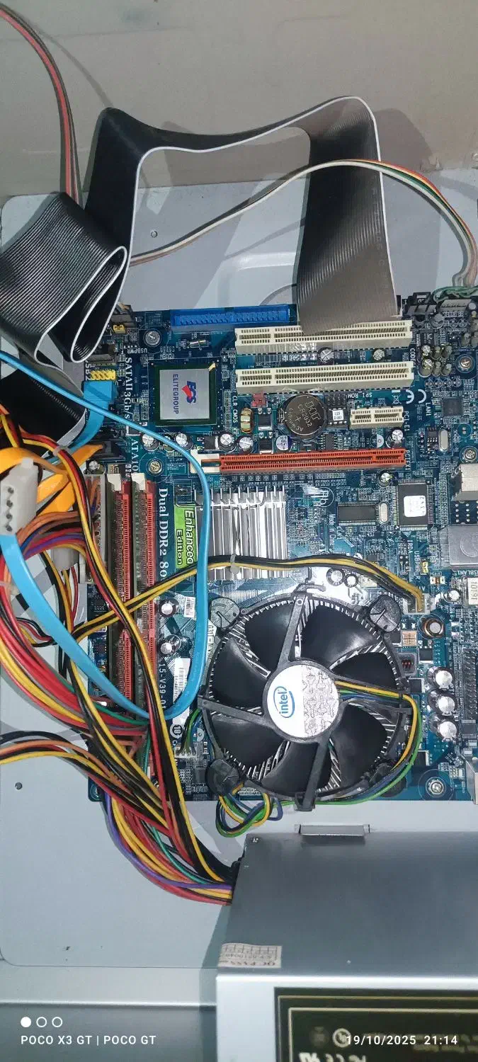 مانیتور و کیس و رک کامپیوتر|رایانه رومیزی|نجف‌آباد, ولیعصر|دیوار