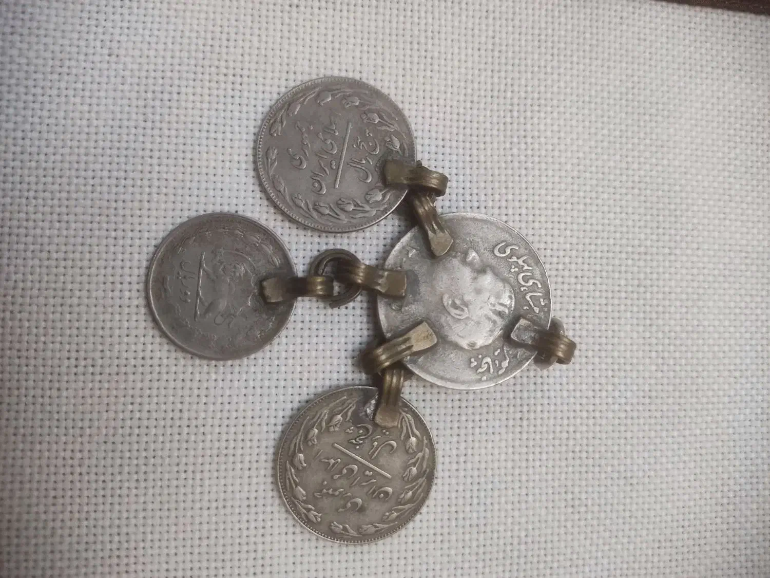 گردنبند گوشواره با سکه های زمان پهلوی اوایل انقلاب|جواهرات|مشهد, کلاهدوز|دیوار