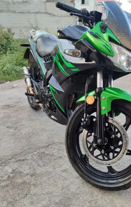 مگلی|موتورسیکلت|رشت, پل تالشان|دیوار