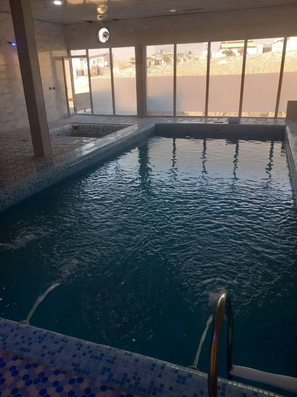 اجاره روزانه/هفتگی/ماهانه ویلادر تهرانپارس شرقی|اجارهٔ کوتاهمدت ویلا و باغ|تهران, تهرانپارس شرقی|دیوار