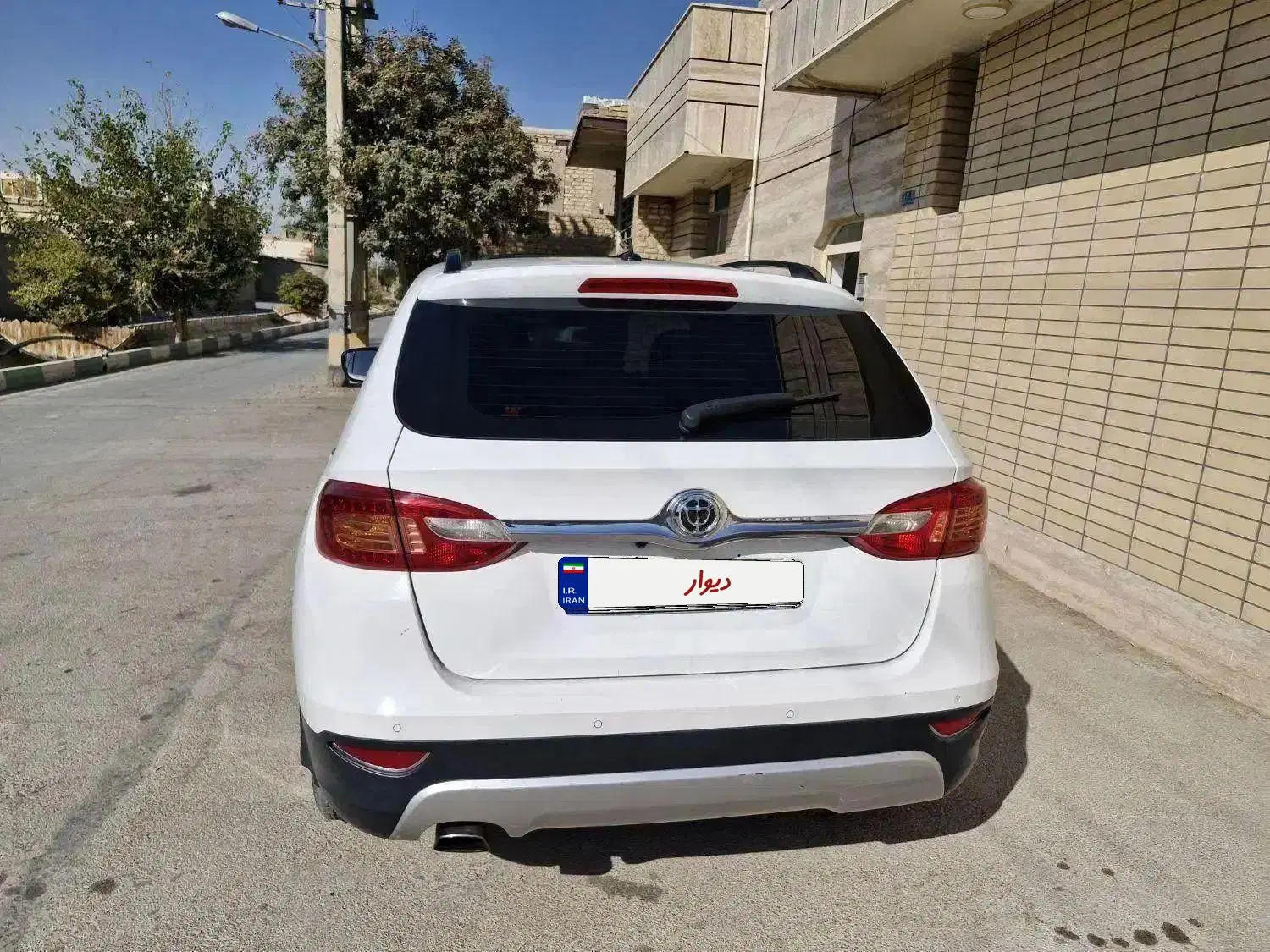برلیانس|خودرو سواری و وانت|اصفهان, بهارستان|دیوار