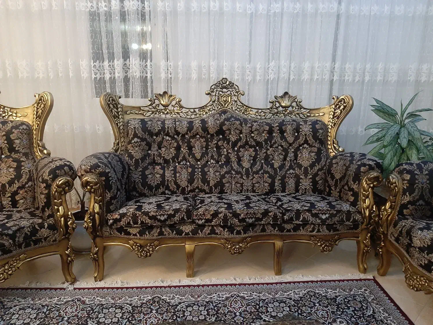 مبل ۸ نفره کاملا سالم|مبلمان خانگی و میز عسلی|کرج, کارخانه قند|دیوار