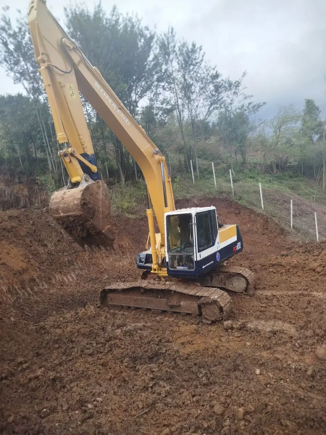 بیل کوماتسو خط 5 pc200 سریال بالا|خودرو سنگین|لاهیجان, کوی زمانی|دیوار