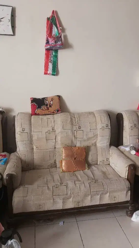 مبل هشت نفره|مبلمان خانگی و میز عسلی|فولادشهر, A4|دیوار