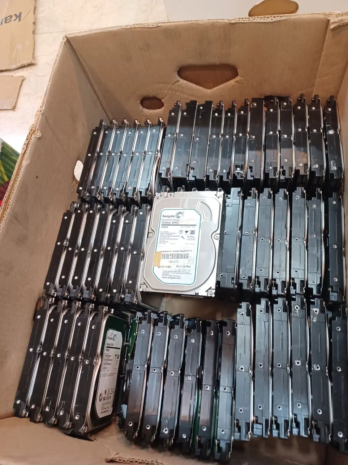 هارد اینترنال ۱ترابایت SSHD هایبرید سیگیت Seagate|قطعات و لوازم جانبی رایانه|تهران, تجریش|دیوار