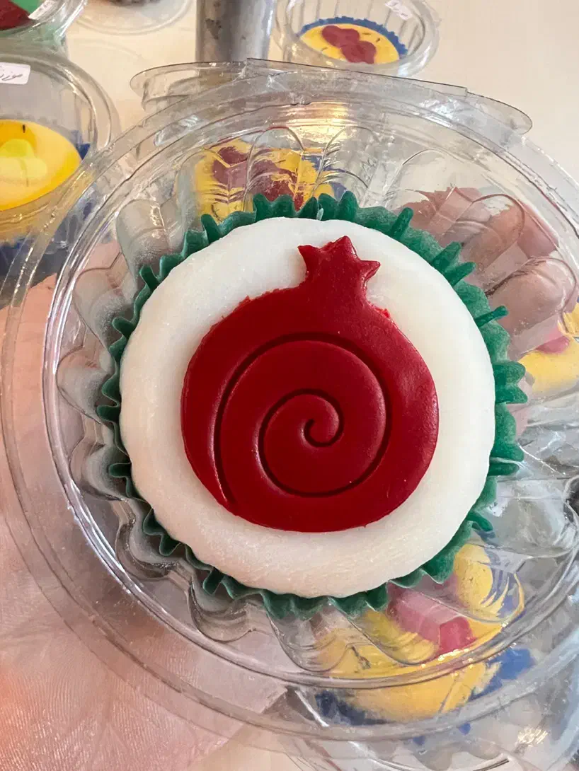 موچی و کیک لیوانی و کیک اسلایس|خدمات پذیرایی، مراسم|رشت, منظریه|دیوار