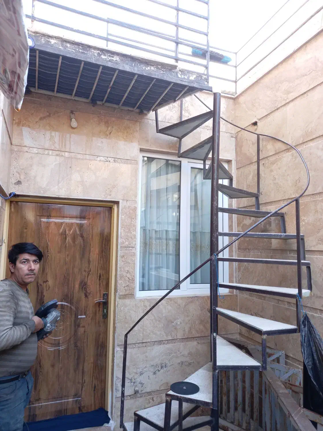 پله گرد دوبلکسی|مصالح و تجهیزات ساختمان|صفادشت, |دیوار