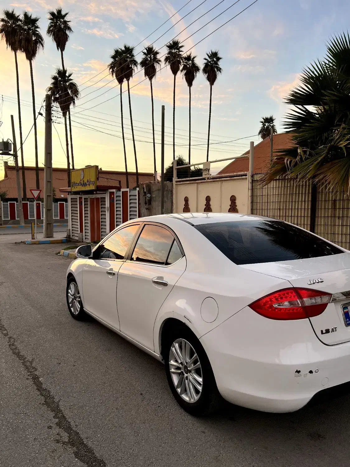 جک j5 مدل 95 اوتومات  JAC|خودرو سواری و وانت|اصفهان, باغ نگاره|دیوار