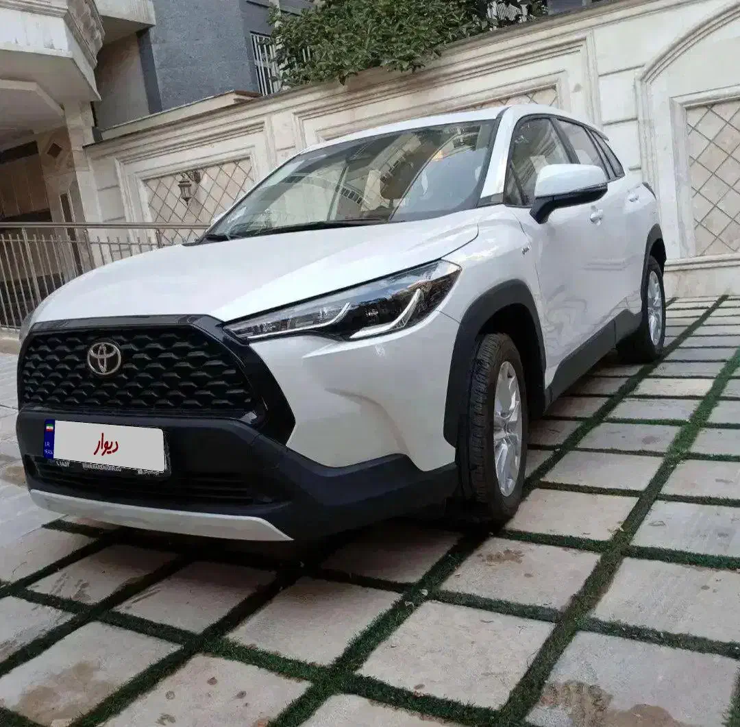 تویوتا کرولا کراس هیبرید مدل 2025|خودرو سواری و وانت|همدان, |دیوار