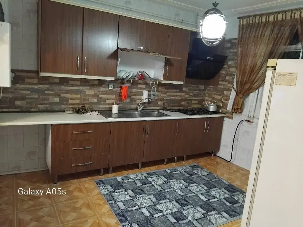 اجاره کوتاه مدت ویلا|اجارهٔ کوتاهمدت ویلا و باغ|رشت, پستک|دیوار