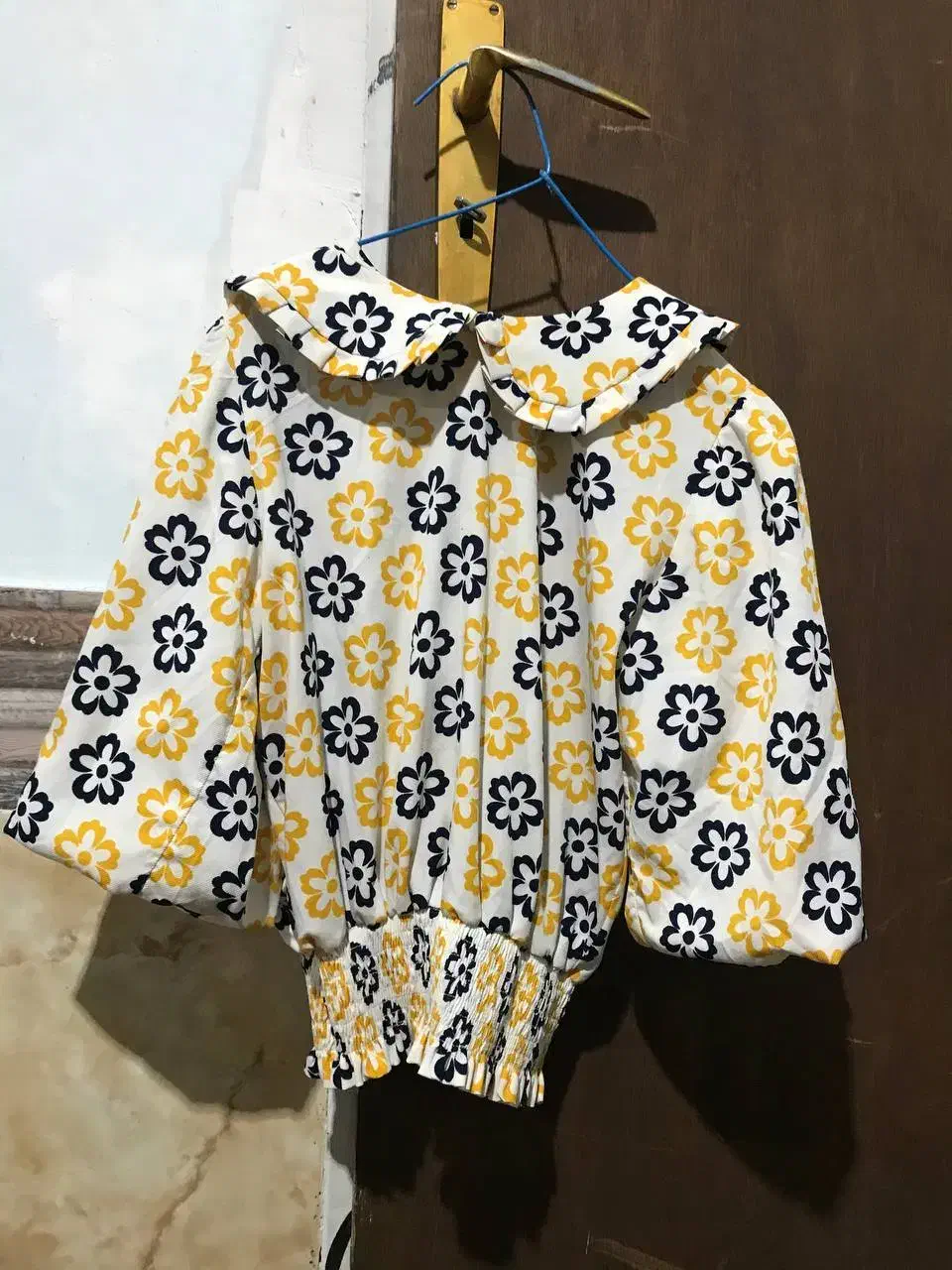 در حد نو|لباس|مشهد, شهید معقول|دیوار