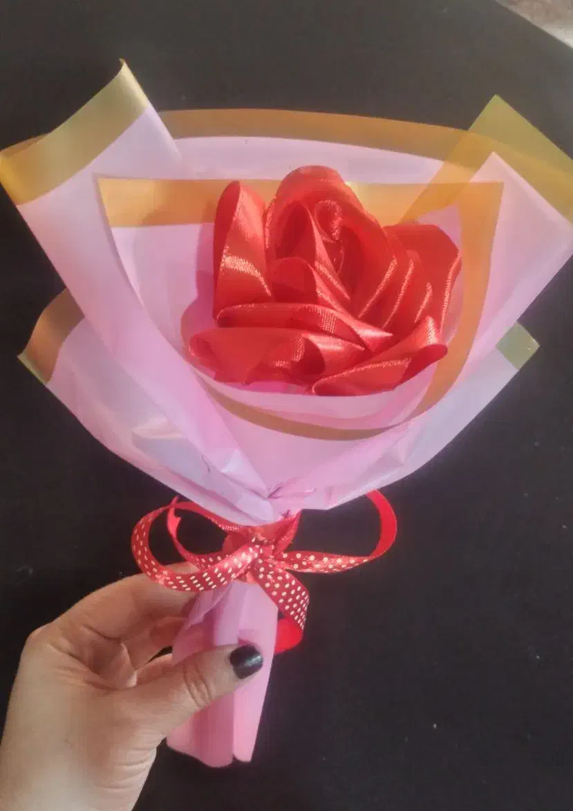 گل مصنوعی روبانی کادوپیچی شده|گل مصنوعی|اردبیل, |دیوار