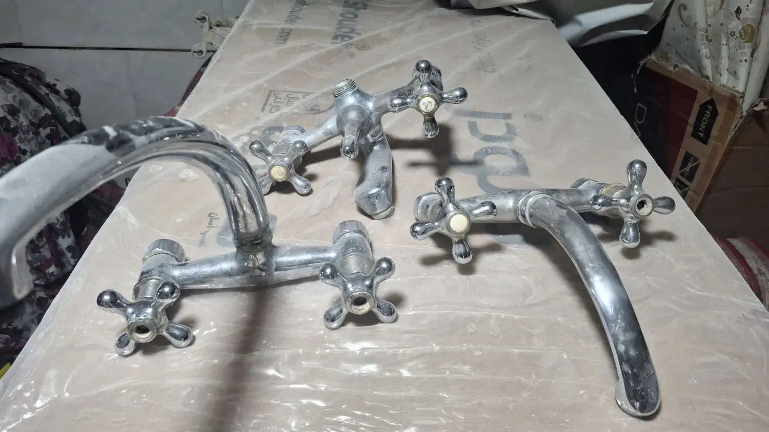 شیرآلات|لوازم سرویس بهداشتی|اصفهان, جاوان|دیوار