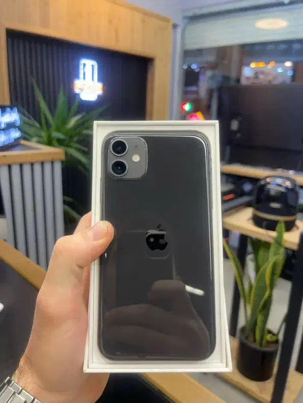 ایفون ۱۱ نرمال پک اصلی|موبایل|اراک, |دیوار