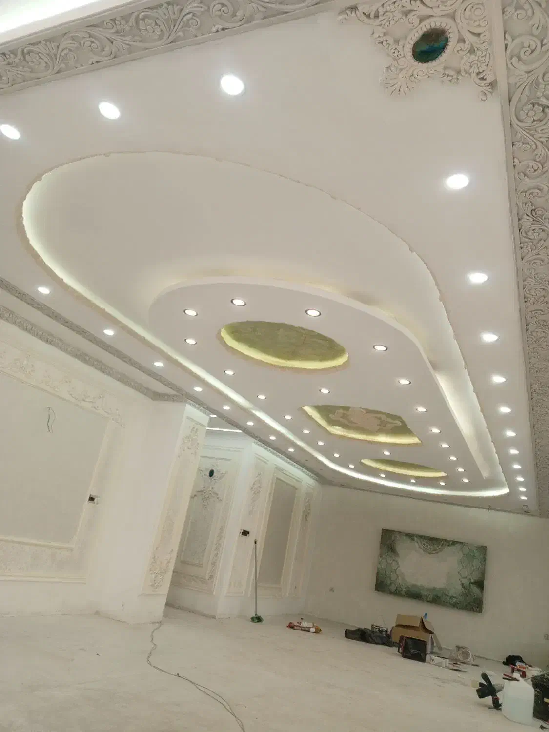 برقکار ساختمان سیم کشیاتصالاتبرقنورپردازیلاینر|خدمات پیشه و مهارت|زاهدان, |دیوار