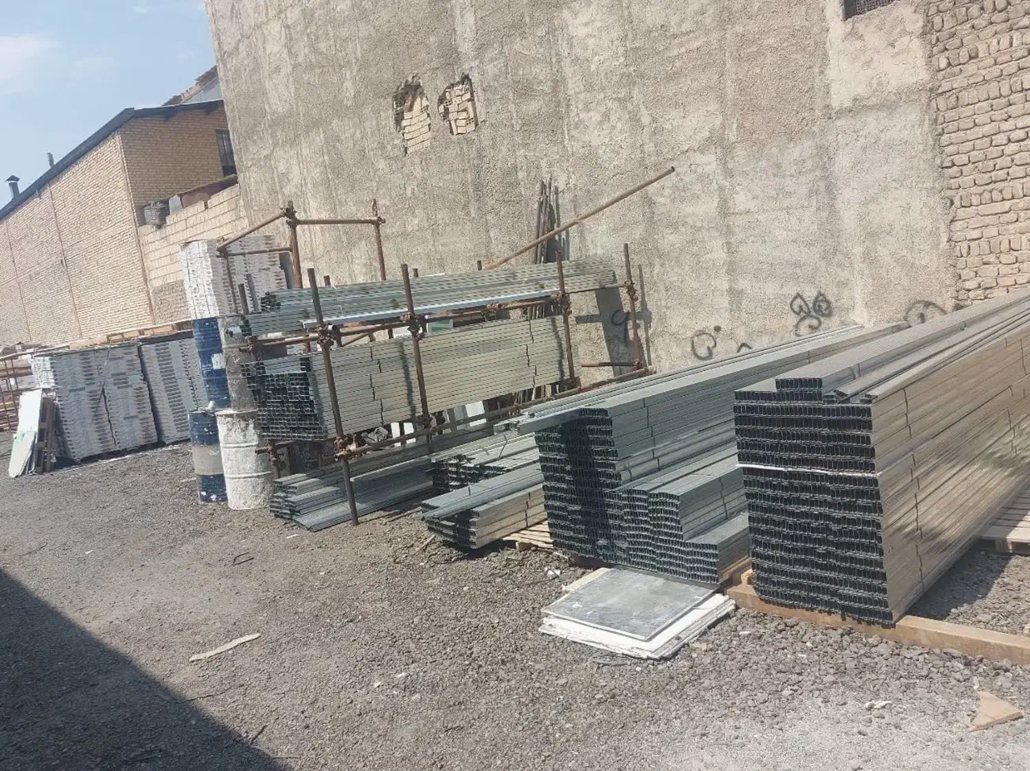 پخش کناف باتیس و تایل گچی برفی|عمدهفروشی|کرج, خرمدشت|دیوار