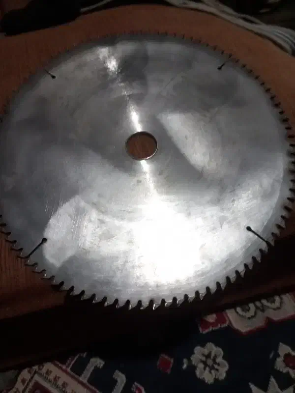 تیغه|ابزارآلات|اصفهان, حصه جنوبی|دیوار