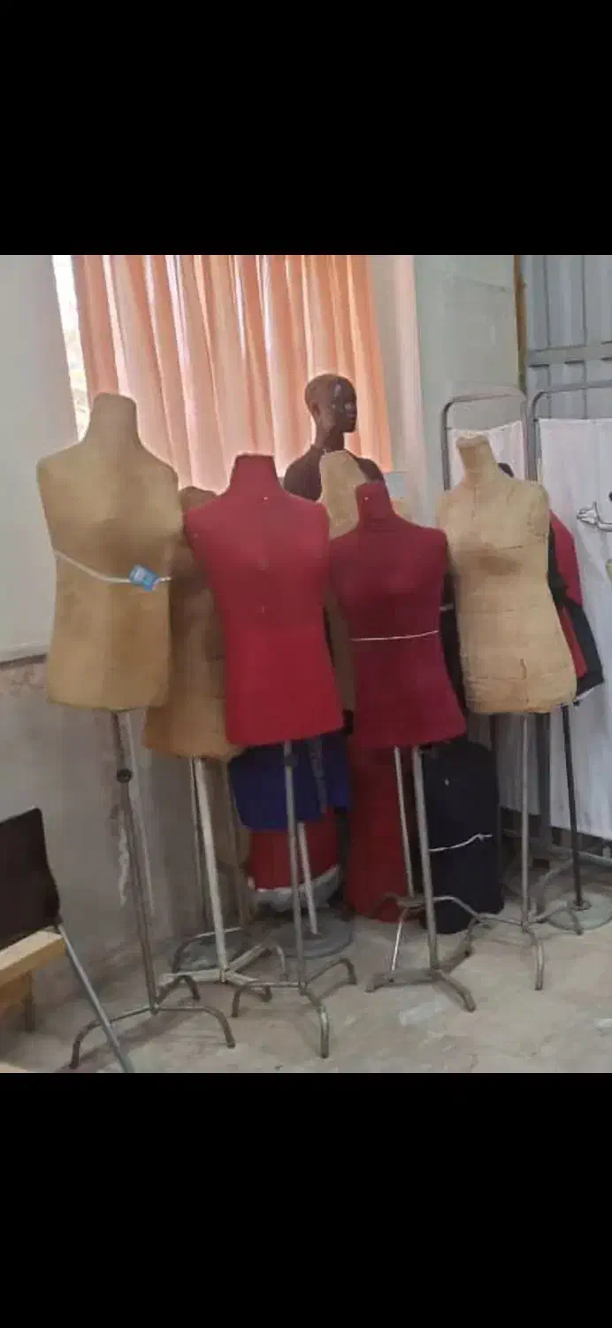 مانکن|لوازم خیاطی و بافتنی|نسیم‌شهر, |دیوار