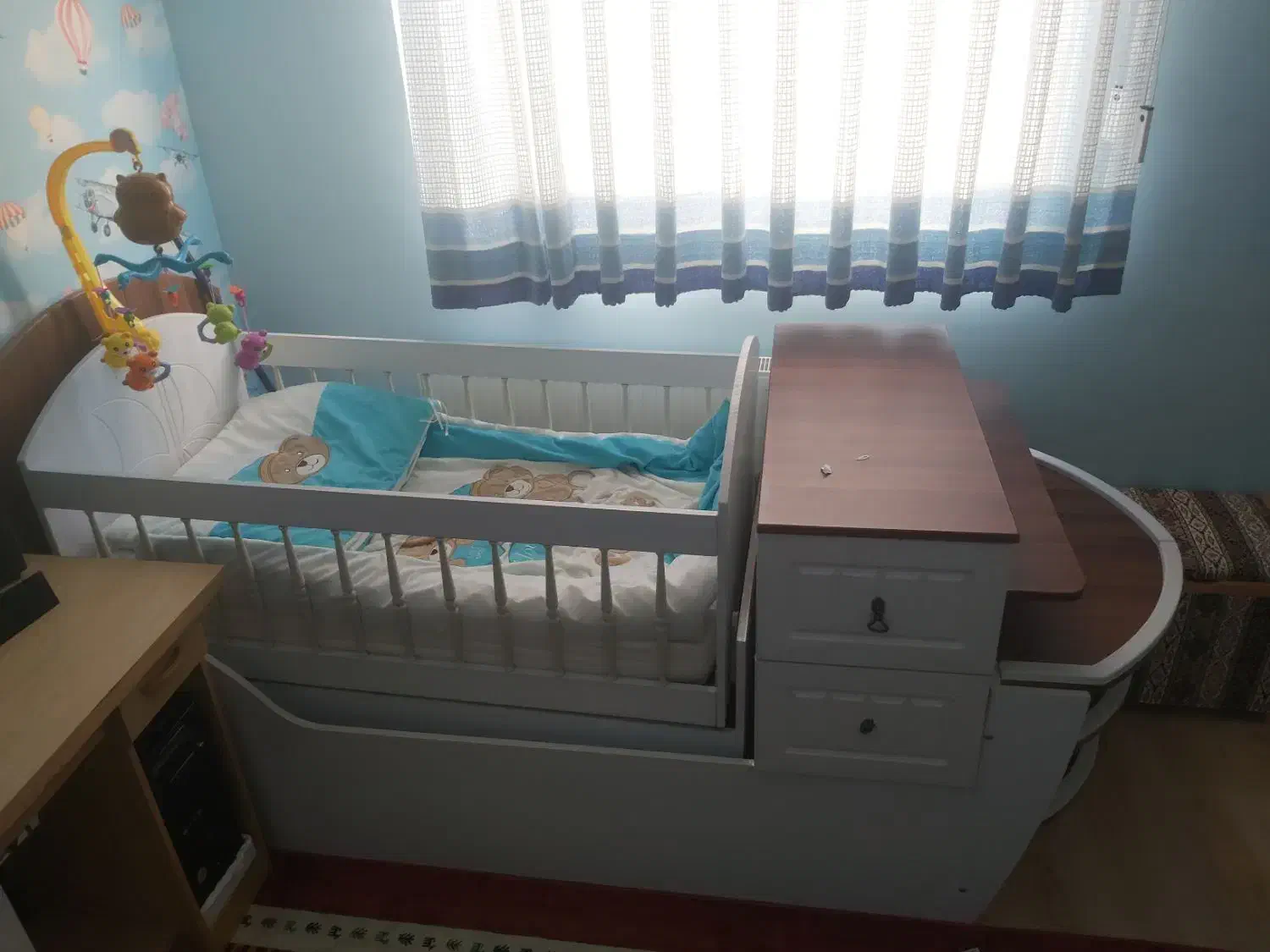 تخت کودک و نوجوان|تخت و سرویس خواب|گلبهار, شهر جدید گلبهار|دیوار