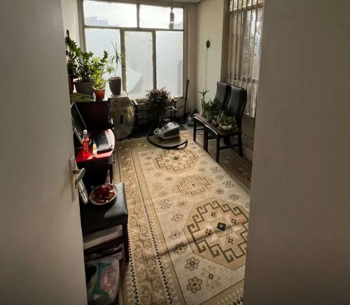 مسکونی با موقعیت اداری