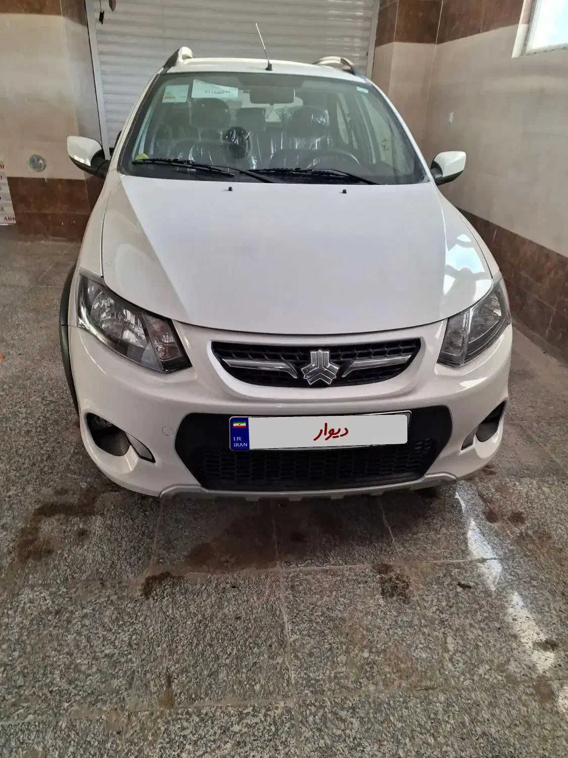 کوییک ۱۴۰۱|خودرو سواری و وانت|رشت, معلم|دیوار