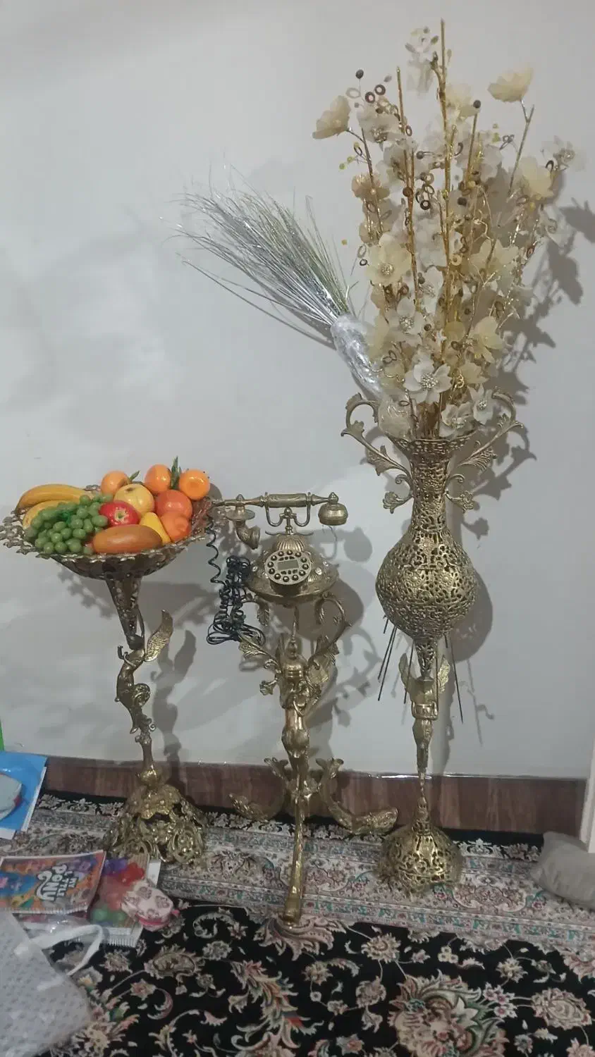 گلدان میوه خوری تلفن برنز|ظروف سرو و پذیرایی|اقبالیه, |دیوار