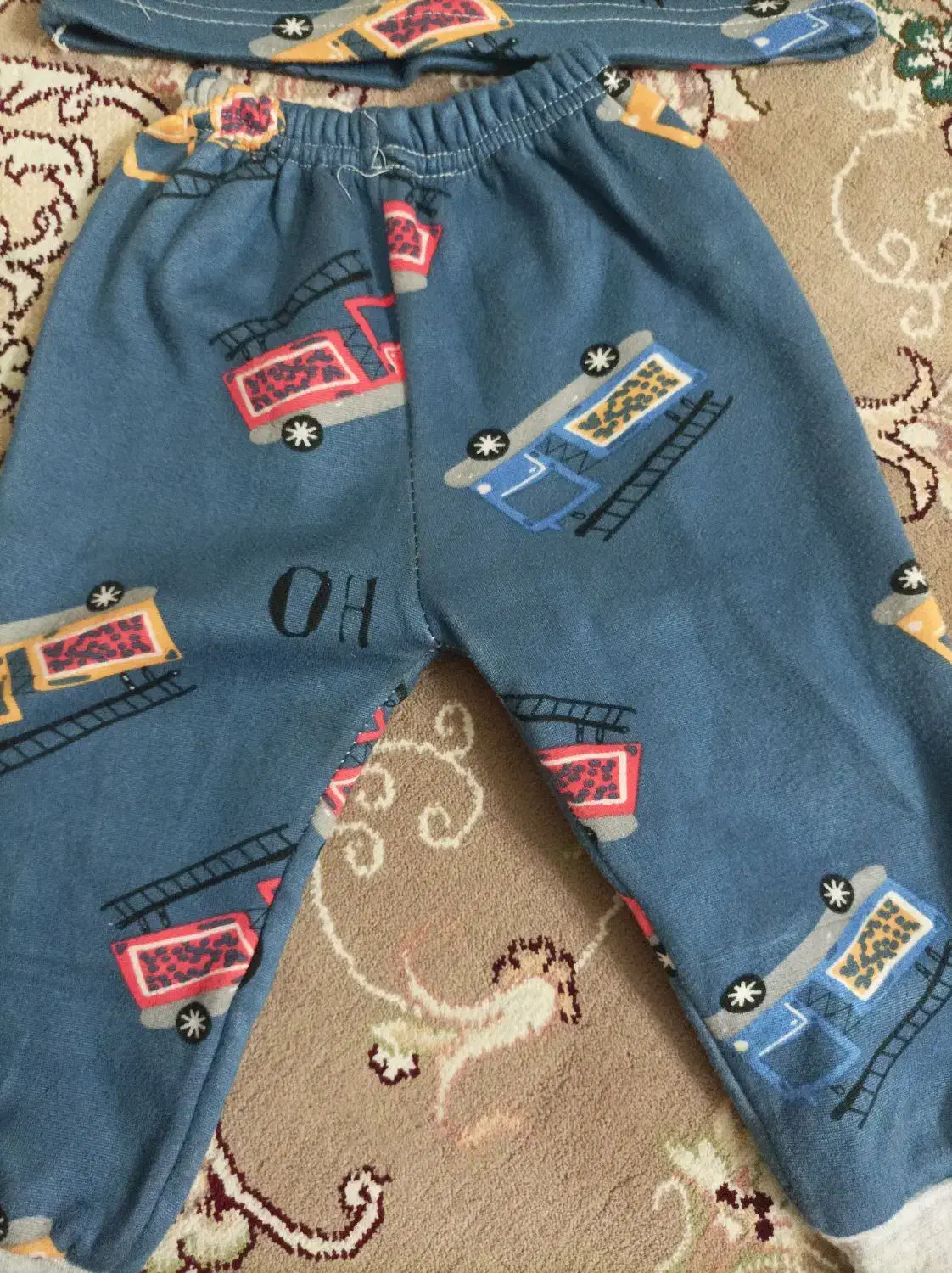 حراج سرهمی نو نو و پاییزی تو کرکی مخملی تا دو سال|کفش و لباس بچه|اسلامشهر, مظفریه|دیوار