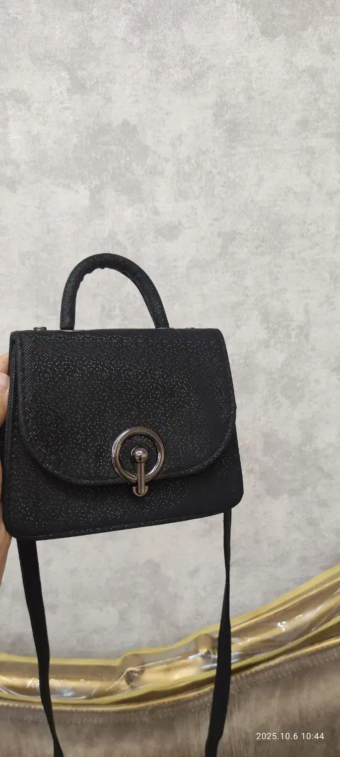 کیف نو|کیف، کفش، کمربند|دوگنبدان, |دیوار