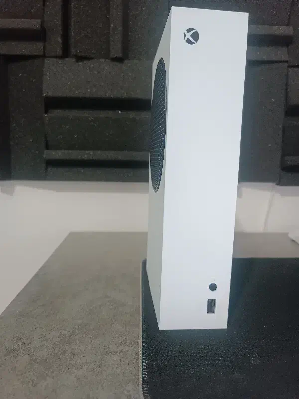 xbox series S درحدنو|کنسول، بازی ویدئویی و آنلاین|زرقان, |دیوار