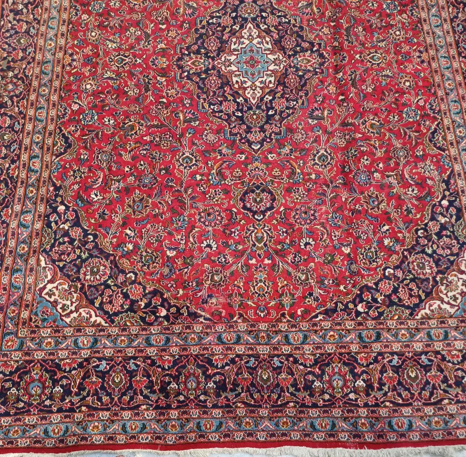 فرش دست دوم|فرش|تبریز, |دیوار