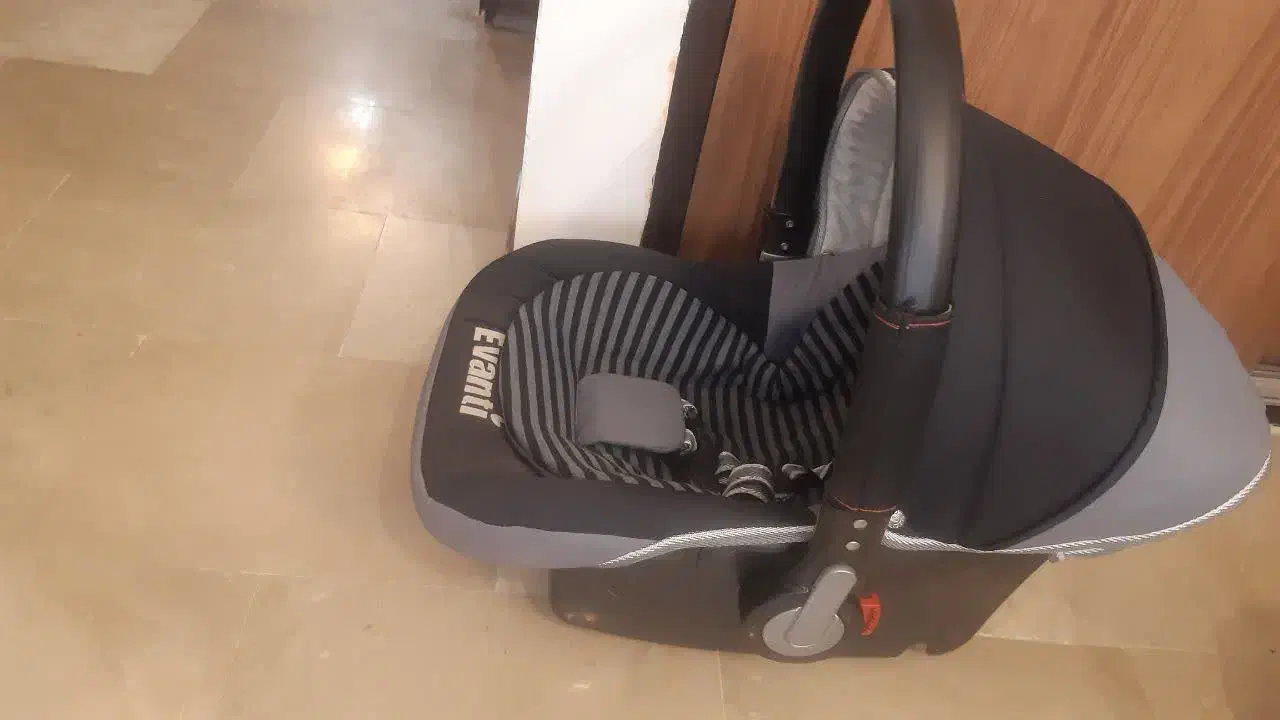 روروئک موزیکال دلیجان وکریرو سک کودک|اسباب و اثاث بچه|قم, شهرک قدس|دیوار