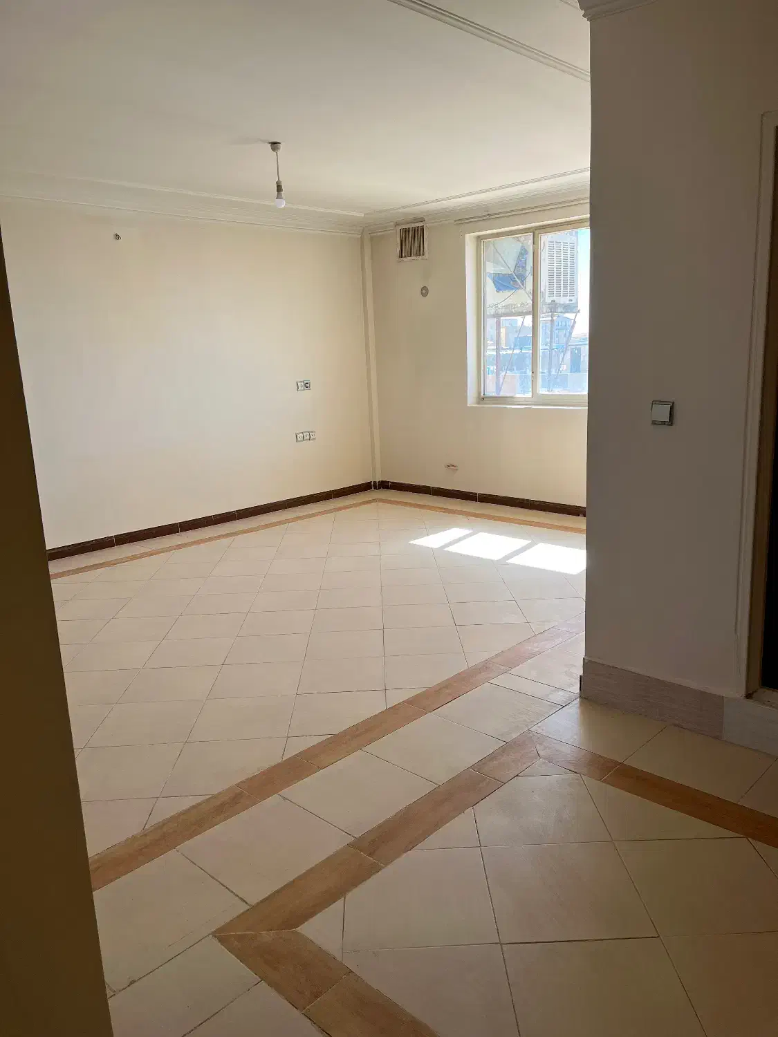 فروش واحد ۱۲۰ متر آپارتمان ۲ خواب کوی انوشه|فروش آپارتمان|ازنا, |دیوار