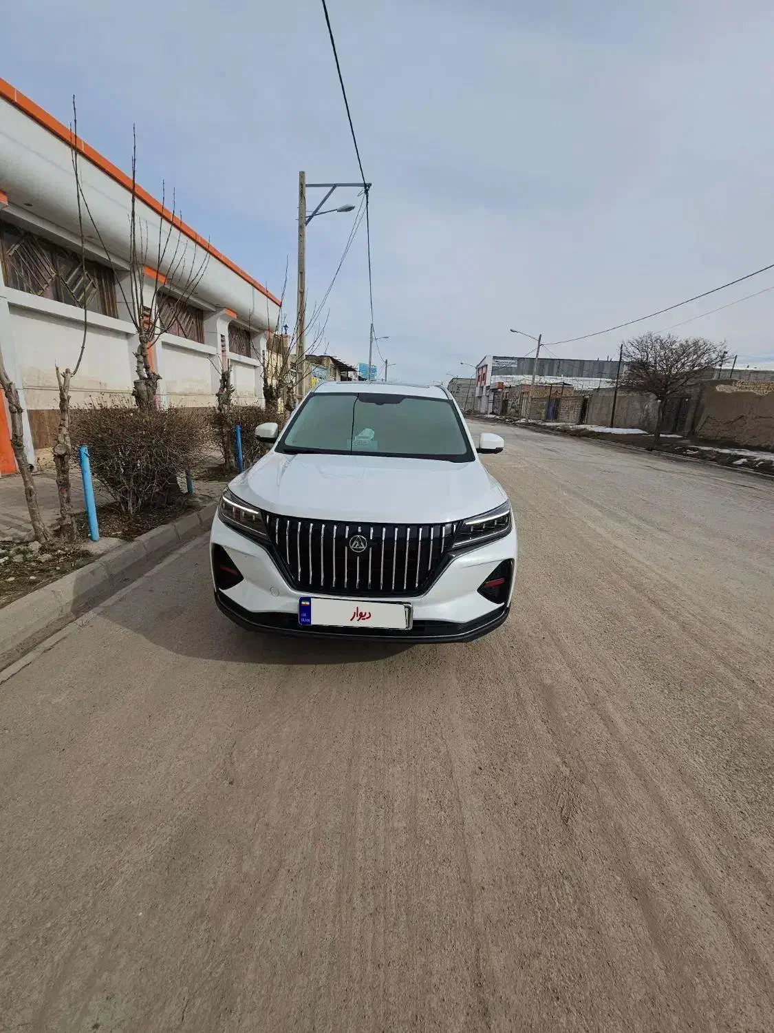 تیارا هفت نفره مدل آخر 1401 فقط فروش نقدی|خودرو سواری و وانت|مشهد, سرافرازان|دیوار