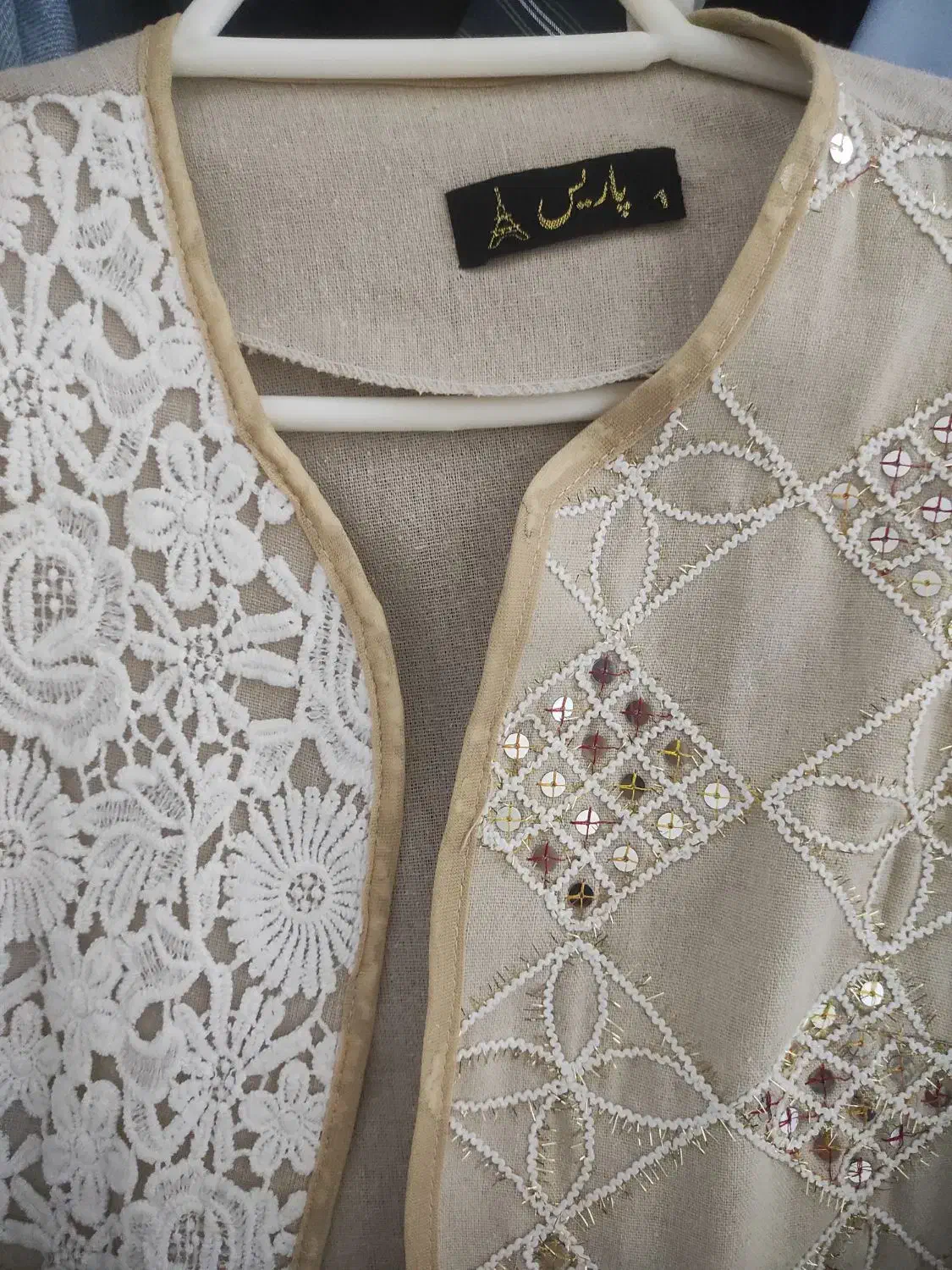 مانتو|لباس|شوشتر, |دیوار